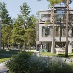Luxury In Pinewood 3min Walk To Sea *
