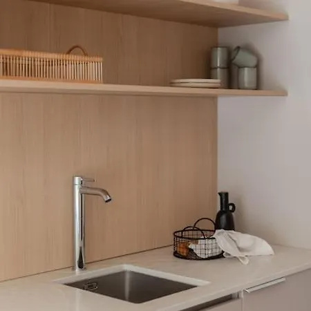Apartment Luxury In Pinewood 3min Walk To Sea