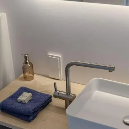 Apartment Luxury In Pinewood 3min Walk To Sea *