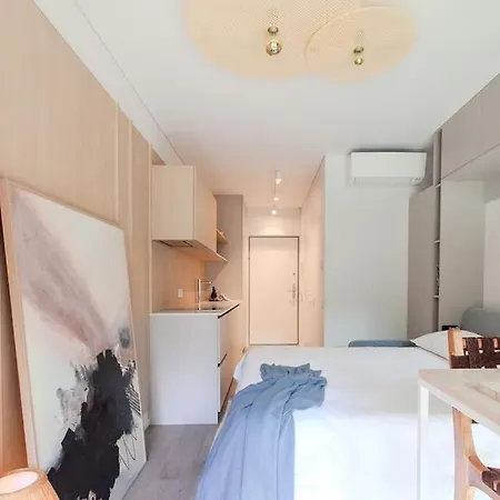 Luxury In Pinewood 3min Walk To Sea
