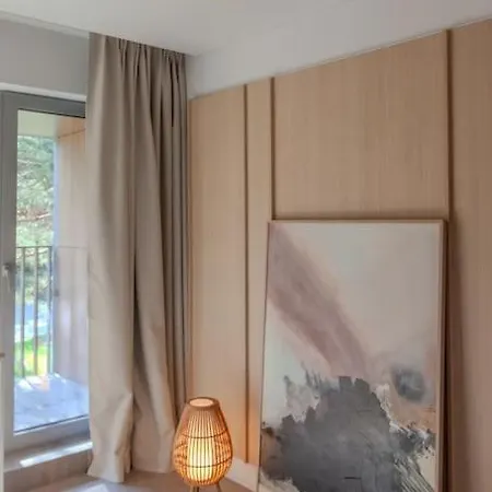아파트 Luxury In Pinewood 3min Walk To Sea *