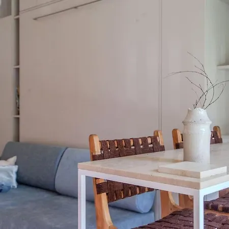 아파트 Luxury In Pinewood 3min Walk To Sea 팔랑가