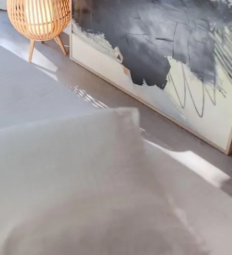 Luxury In Pinewood 3min Walk To Sea