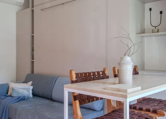 아파트 Luxury In Pinewood 3min Walk To Sea 팔랑가