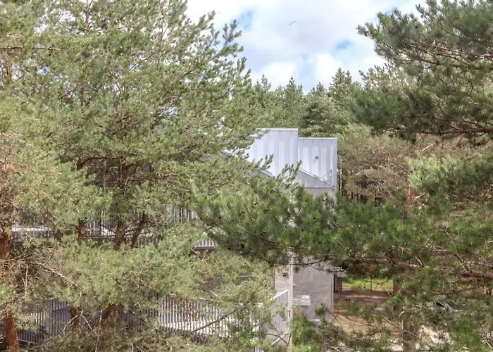 Luxury In Pinewood 3min Walk To Sea Daire *